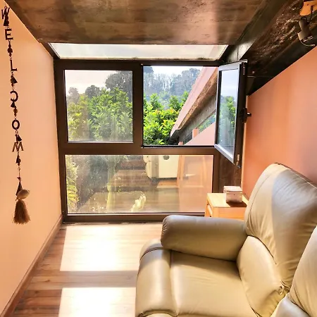 Caloura 66 וילה *