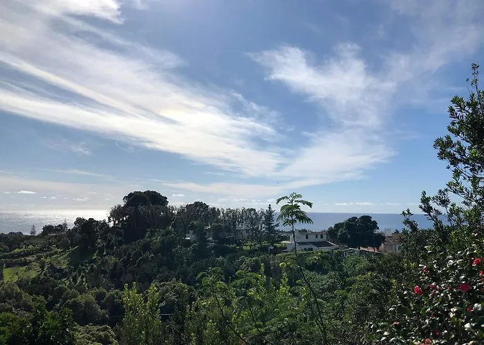 Caloura 66 * اجوا